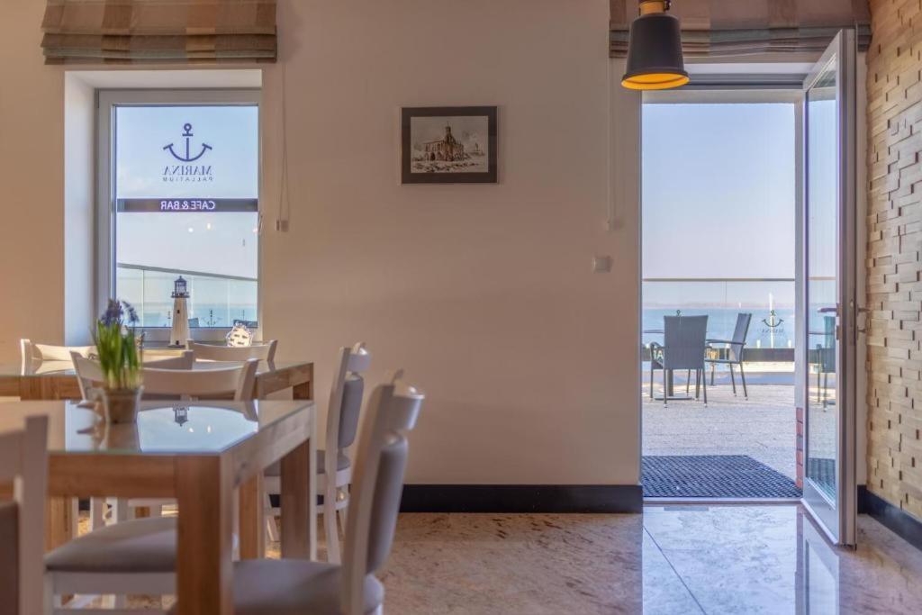Marina Pallatium Kamien Pomorski Esterno foto